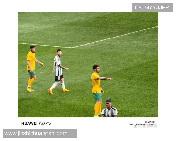 镜头捕捉:梅西赛场小动作引发热议 镜头捕捉:梅西赛场小动作引发热议