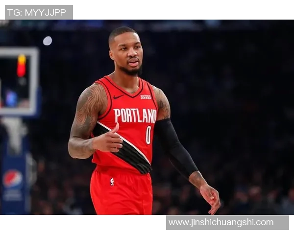 镜头捕捉：利拉德赛场小动作引发热议